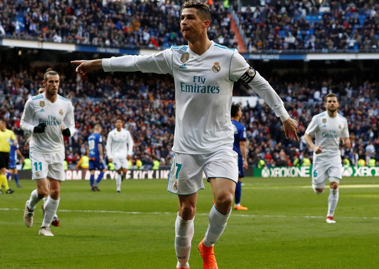 13, 意甲金靴争夺进入白热化阶段  