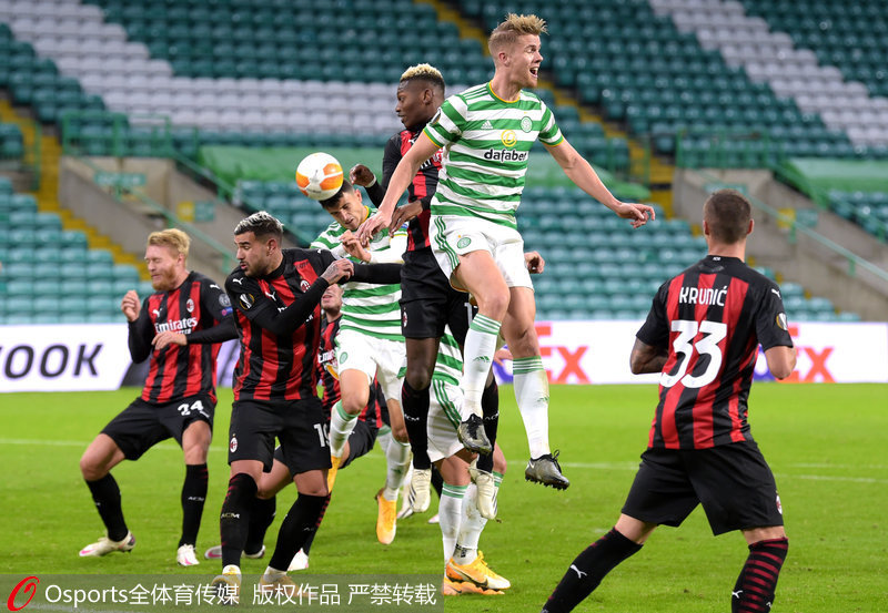  AC米兰新援破门助力球队登顶成功