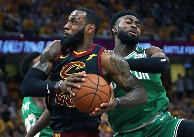  米切尔压哨绝杀步行者，骑士豪取五连胜